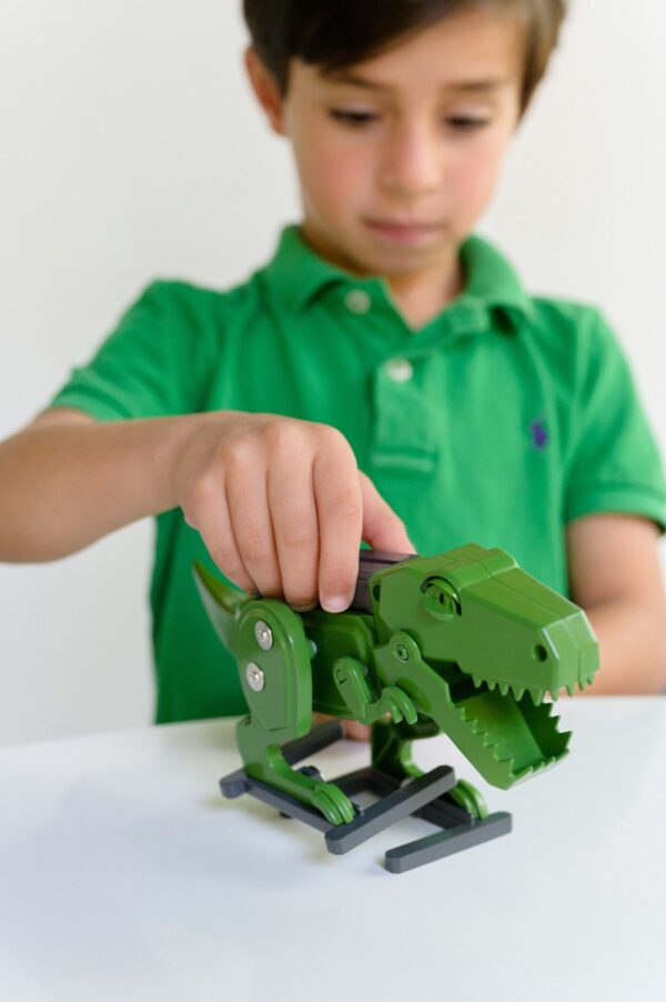 lopende-dino-robot-kinderen-stem-speelgoed Bouw je eigen T-Rex robot – techniek speelgoed