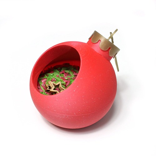 vulbare-kerstbal-rood-sensorisch-speelgoed PLA kerstbal rood – open en vulbaar – Kids Kabinet