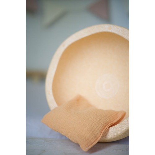 Pittenzak oranje pastel regenboog sensory bean bag van Pit and Play bij Het Speellab