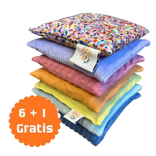 Pit-and-play-set-van-6-en-1-gratis-actie Pit and Play pittenzak actie regenboog sensory bean bag 6 +1 gratis