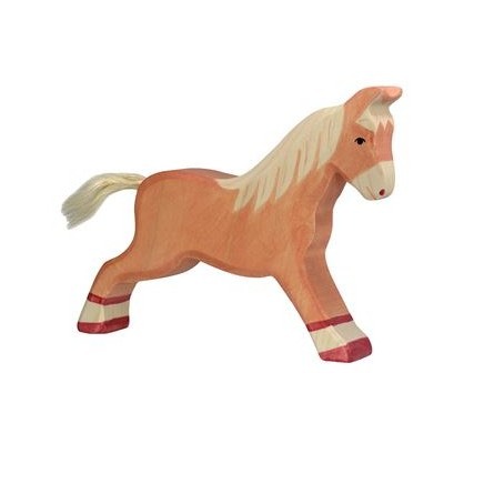 holztiger-rennend-houten-paard--duurzaam-educatief-speelgoed Van duurzaam hout handgemaakte rennend paard waldorf geinspiteerd van Holztiger bij Het Speellab