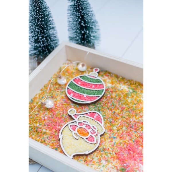 leuk-met-letters-sensorisch-spel-houten-tray-kerstman.jpg Decoratieve houten vultray Kerstman voor kerstthema