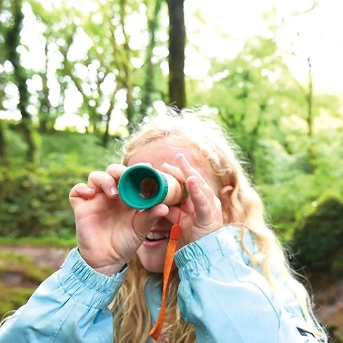 hape-kinder-telescoop-verstelbare-scherpstelling-observatiespeelgoed Kinder telescoop van Hape met verstelbare scherpstelling voor observatiespel