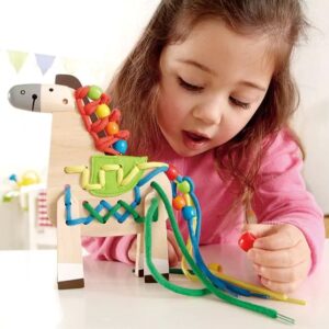 Motorisch speelgoed Hape rijgpaard – stimuleert concentratie en fijne motoriek bij peuters en kleuters