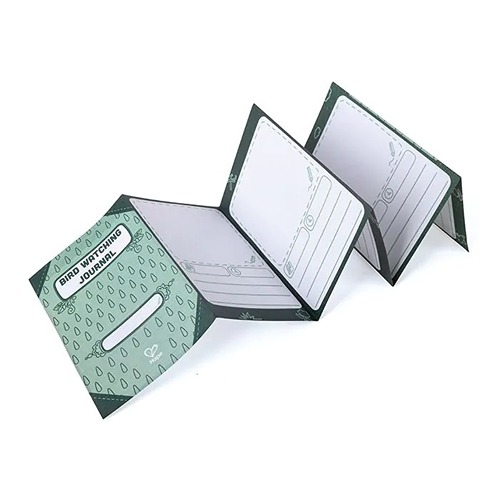 hape-vogelhuisje-met-notitieboekje-kinderen-vogels-spotten Notitieboekje bij Hape vogel voederhuisje om vogels te observeren en noteren