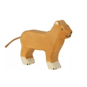 Holztiger-leeuwin-houten-dier-open-einde13,5cm-80140 Houten handgemaakt dierfiguur leeuwin voor open einde spel. Duurzaam en fantasierijk speelgoed van Holztiger bij Het Speellab