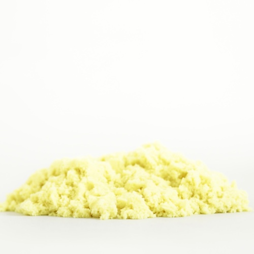 Sensoryfun-speelzand-geel-veilig-openeinde Sensoryfun magicsand geel verkijgbaar bij Het Speellab in closeup